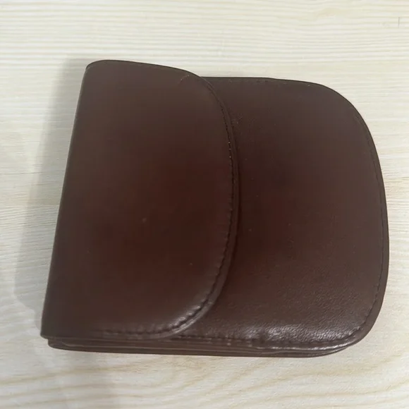 Tumi Brown Leather Wallet - Picture 2 of 7